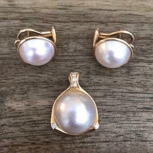 14k Gold Pearl Pendant and Earrings